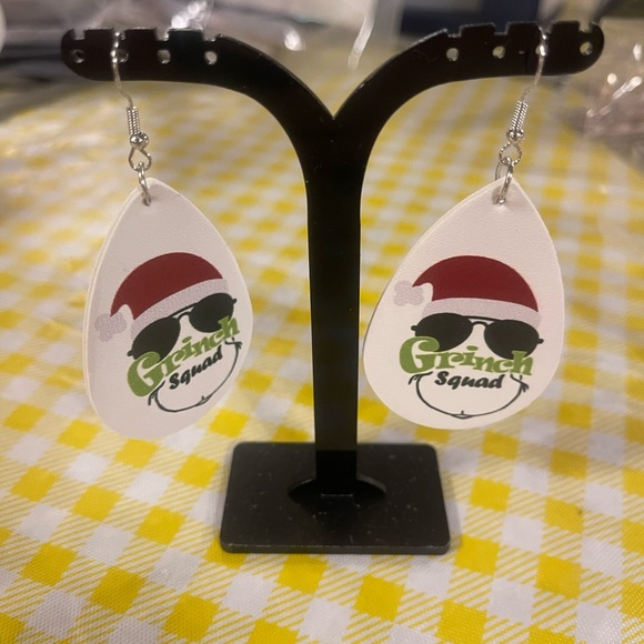 These are the Stinkest Cutest Earrings ever. - Picture 14 of 16